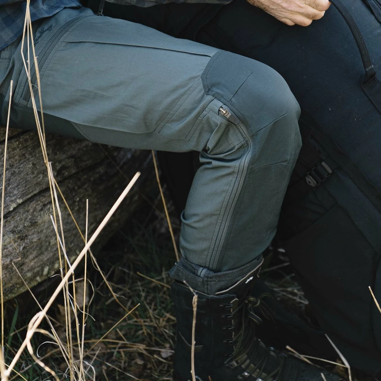 Lundhags Makke Wandelbroek Kort - Granite/Charcoal 834 - Afbeelding 2